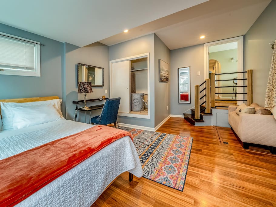 Beds on Berkeley in the Park Avenue neighborhood