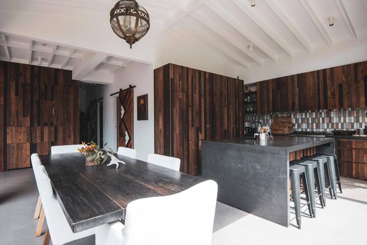 The Black Ace Residence | Heated Magnesium Pool gallery image 3