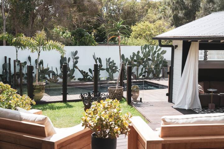 The Black Ace Residence | Heated Magnesium Pool gallery image 5