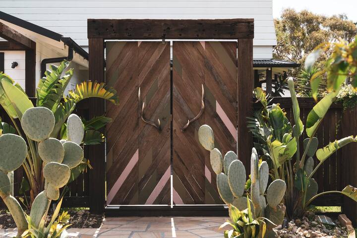 The Black Ace Residence | Heated Magnesium Pool gallery image 4