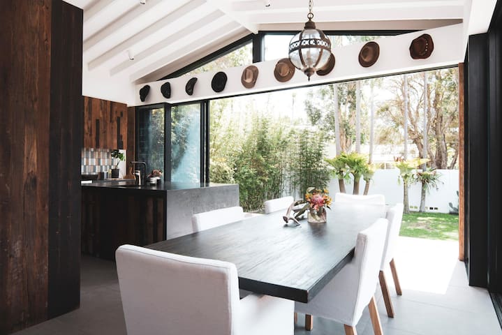 The Black Ace Residence | Heated Magnesium Pool