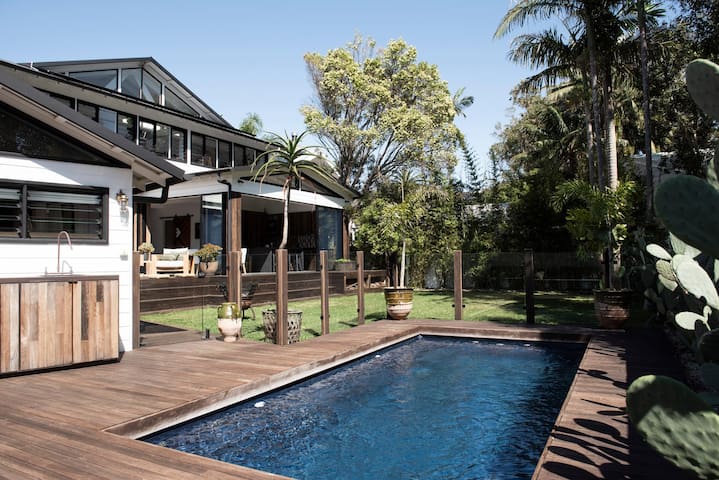 The Black Ace Residence | Heated Magnesium Pool gallery image 2