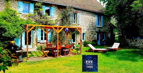 2 Bedrooms " Les Essarteaux " 10 minutes from Aubusson