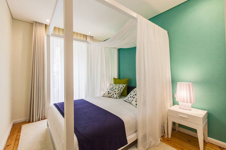 CASAS DO PORTO – Romantic Apartment with Balcony