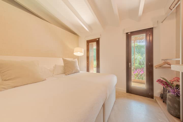 中间卧室- Can Ganesha别墅-