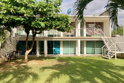 House with private pool
