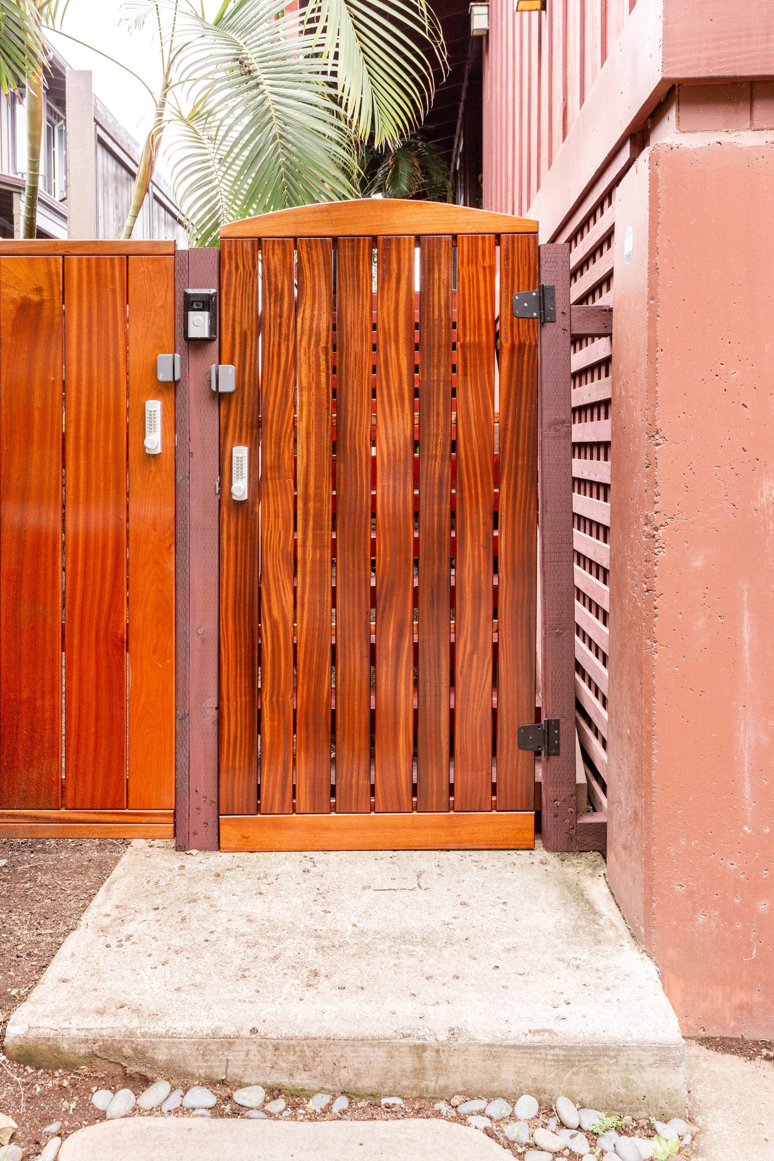 Home in Kailua-Kona · ★4.97 · 3 bedrooms · 3 beds · 3.5 baths - Image 40