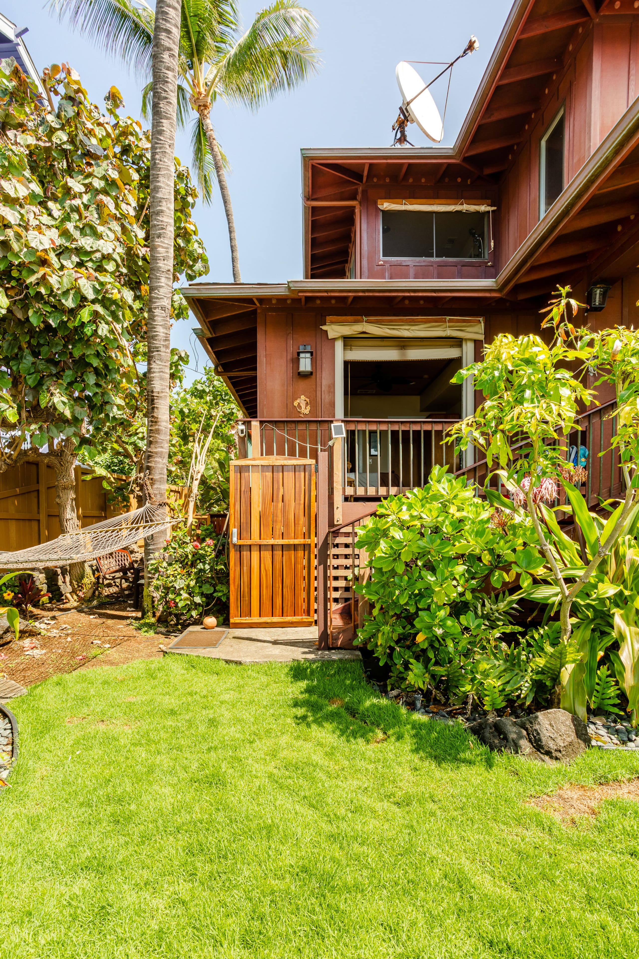 Home in Kailua-Kona · ★4.97 · 3 bedrooms · 3 beds · 3.5 baths - Image 64