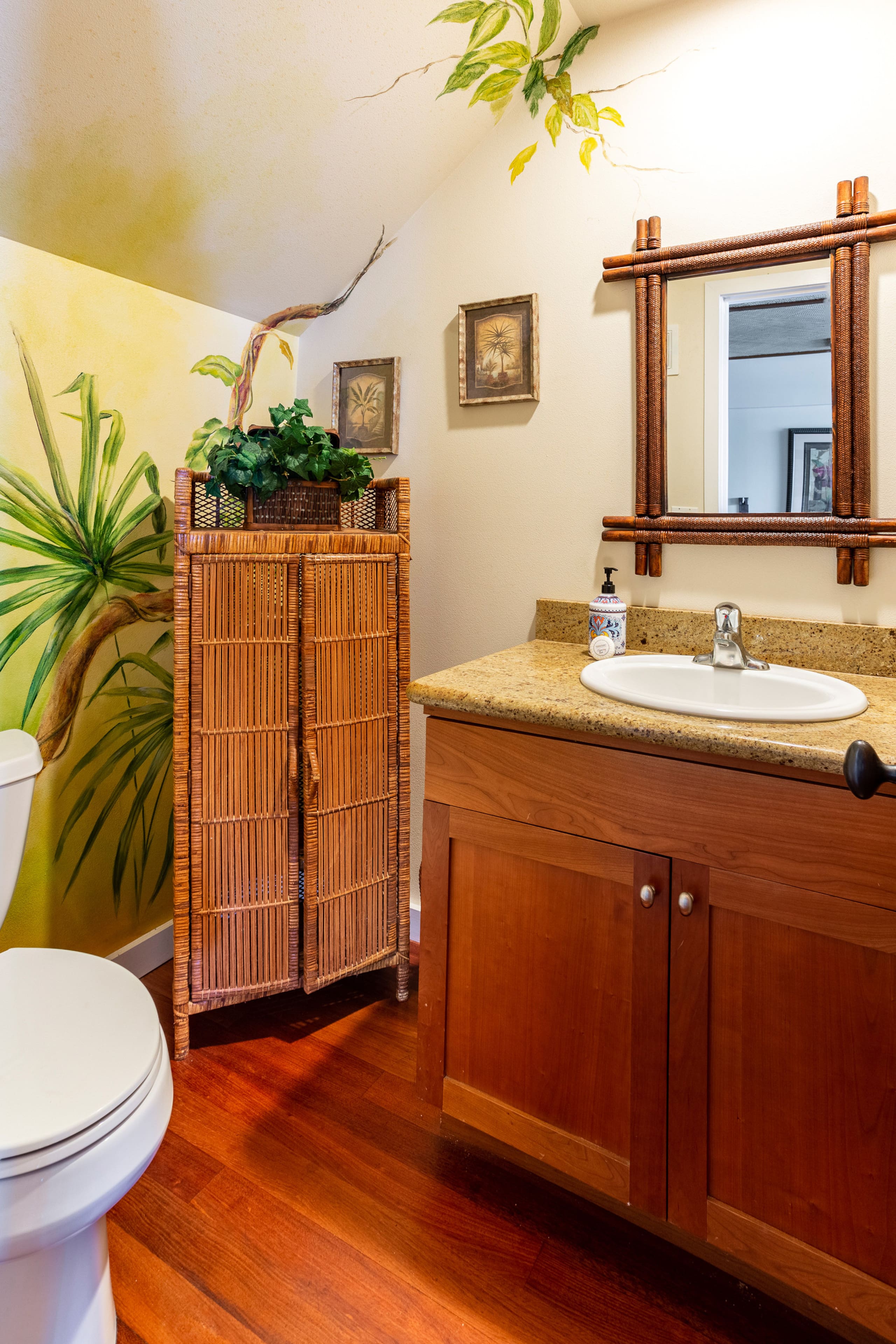 Home in Kailua-Kona · ★4.97 · 3 bedrooms · 3 beds · 3.5 baths - Image 13
