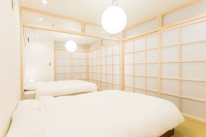 Tokyo Ikebukuro 12 pax | Spacious Comfort 4m walk gallery image 2