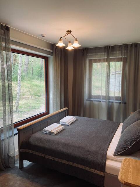 FOUR BEDROOM GUEST HOUSE WITH SAUNA BY THE SEA