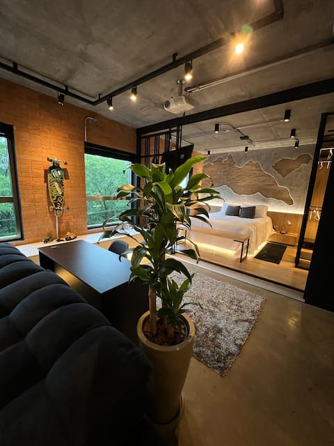 Loft 203c MaxHaus -  w/ pvt Jacuzzi & Parking