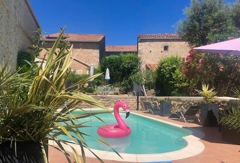 Independent accommodation - terrace, swimming pool