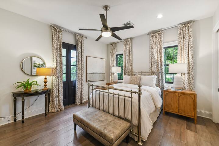 Location and Luxury -Top Reviewed Property gallery image 5