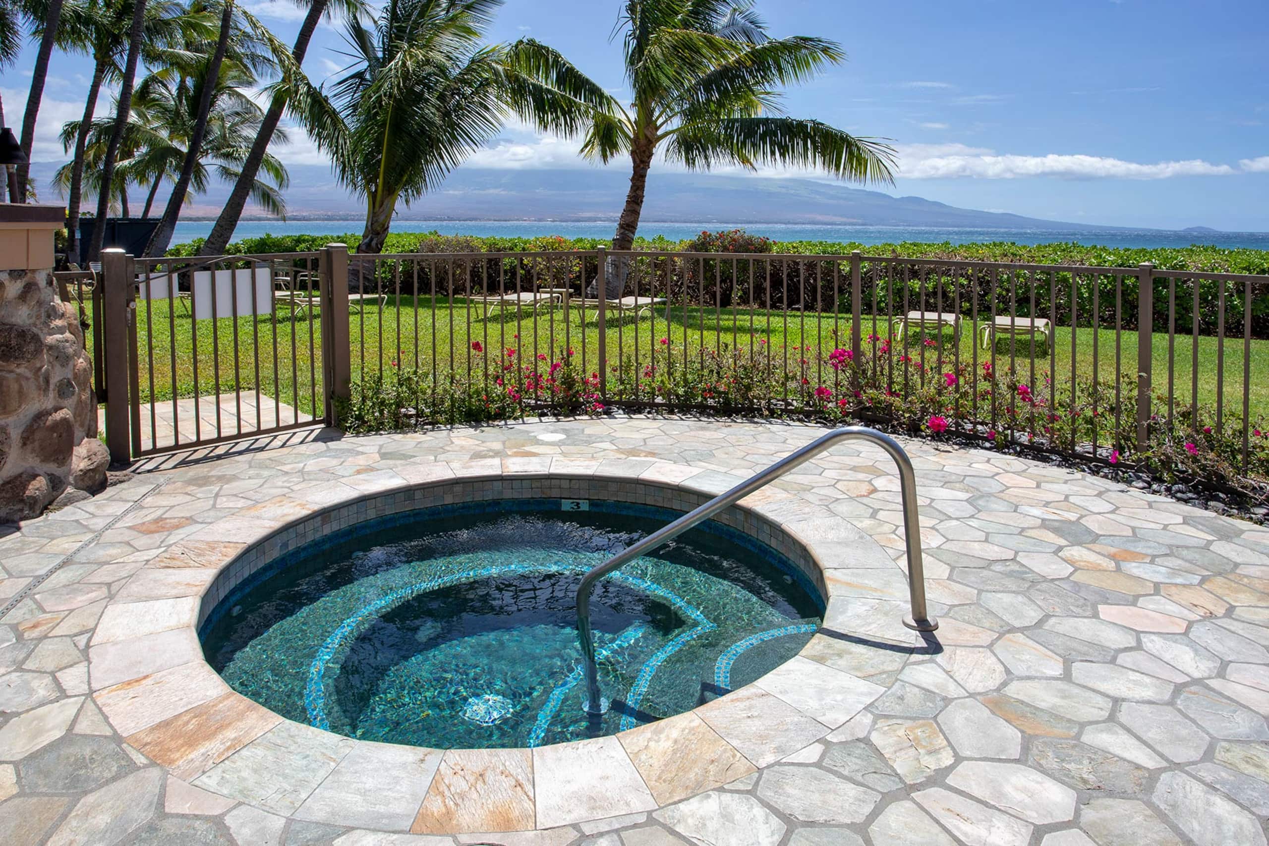 Condo in Wailuku · ★4.68 · 3 bedrooms · 3 beds · 2 baths - Image 33