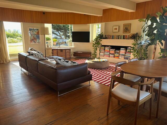 Art Deco Penthouse with Panoramic Rooftop Terrace gallery image 2