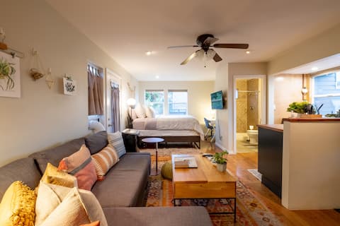 Top performing Airbnb: The Garden Getaway in the Heights in Mid City:Normal Heights