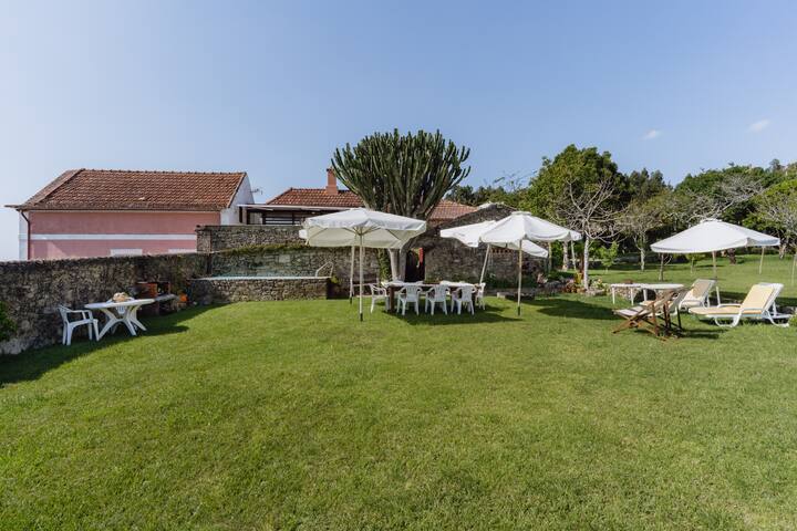 Villa with private pool and garden by Go2oporto gallery image 4