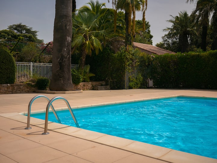 Studio Avec Jardin Et Piscine à 8min De La Mer - La Ciotat