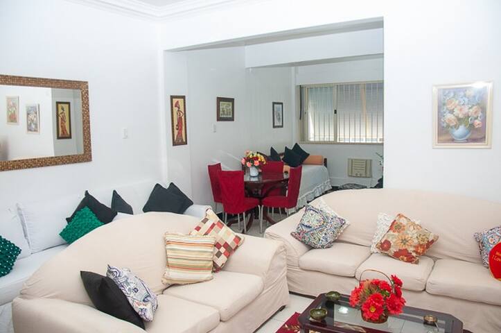 Copacabana 3 qtos 4/7pessoas 02 quadras da praia gallery image 2