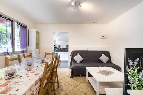 Large 4 bedroom apartment in holiday village