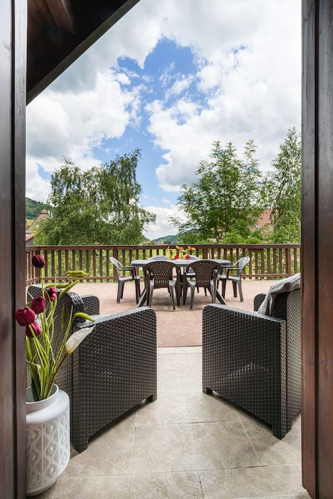 Large 3 bedroom apartment in holiday village