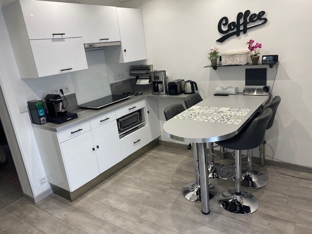 Successful Airbnb property: Charming T1 in very quiet residential area in Choisy Le Roi