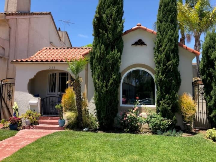Cute Luxurious Beach House In Trendy Belmont Shore!! Short Walk To Beach ! - Long Beach, CA