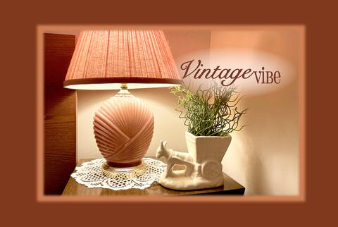 (OT2-4) VintageVibe+5 real beds+2 baths+Free Pkg