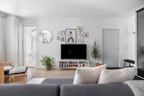 Design apartment in the city center, free parking