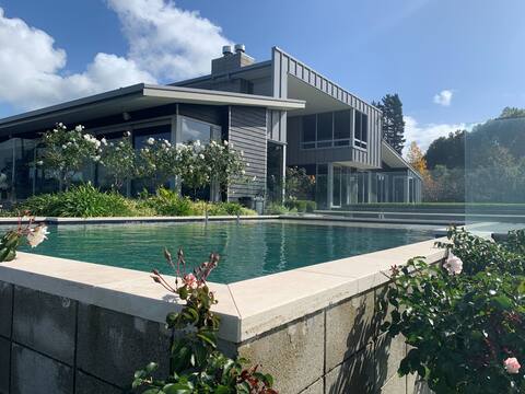 Executive Home-Pool, Spa & big Views-near Tauranga