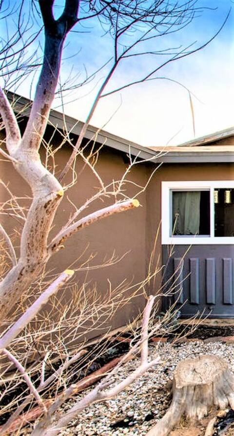 BONUS SLEEP ROOM! | StarDust Mojave Retreat