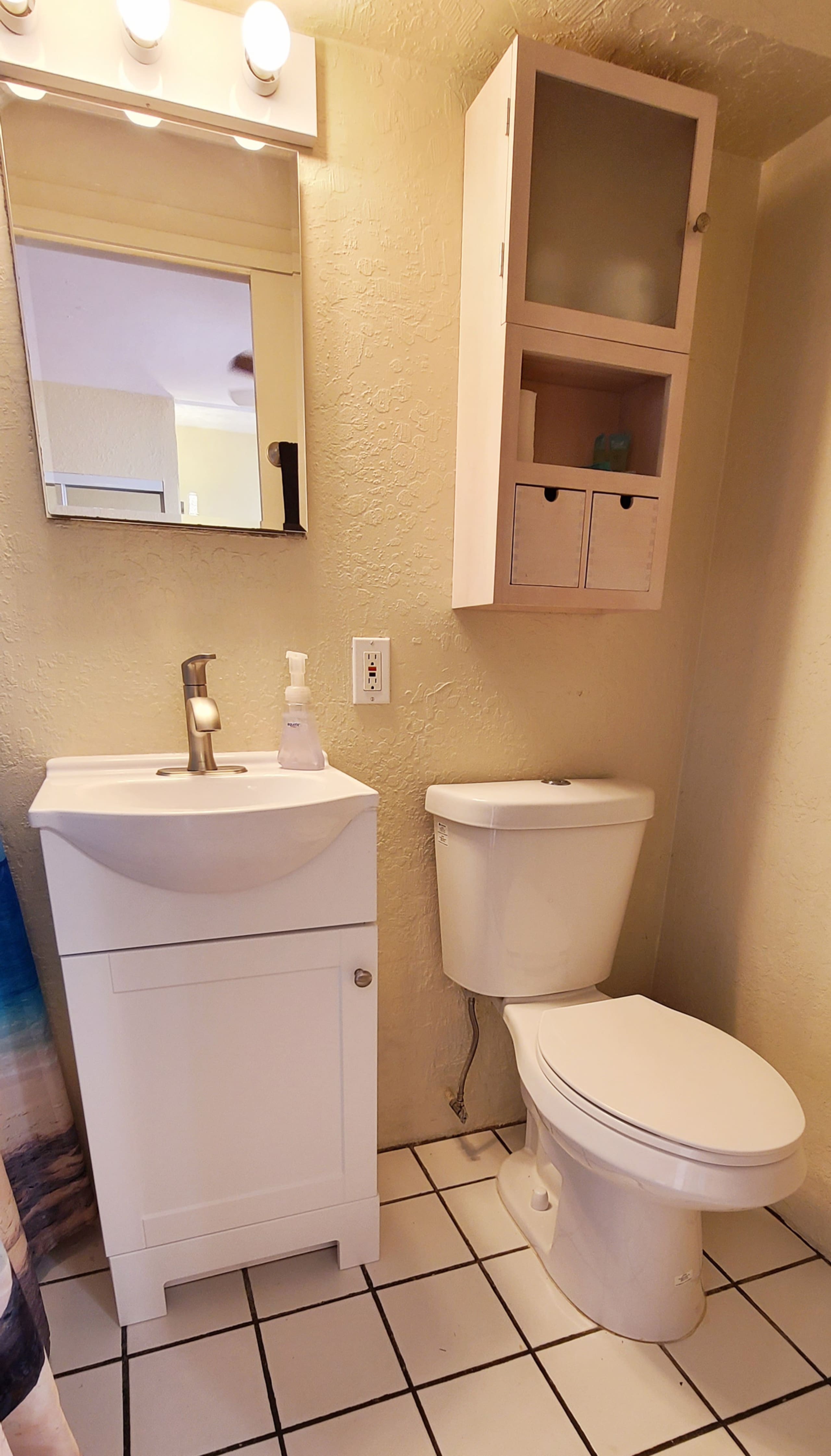 Condo in Honolulu · ★4.86 · 1 bedroom · 1 bed · 1 private bath - Image 18