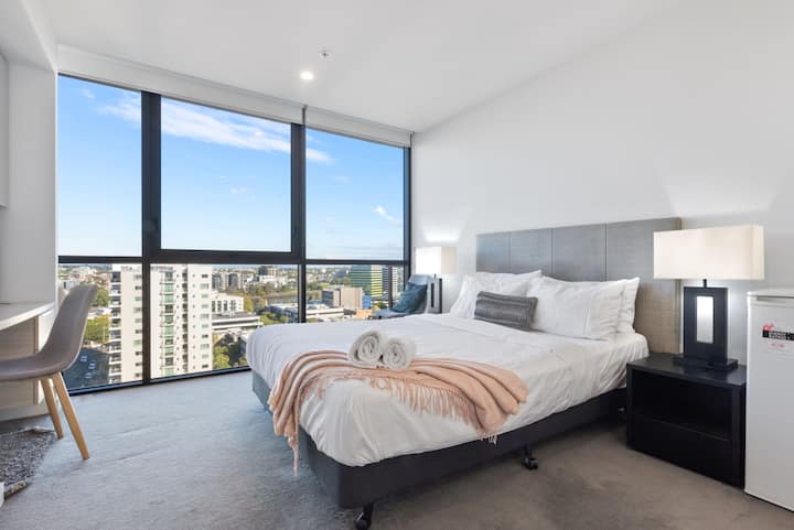 Hearty Studio Apartment, Milton Brisbane Cbd - Brisbane