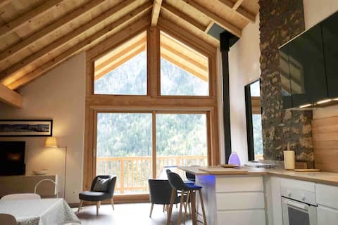 Top performing Airbnb: Sauna Billiards Arcade "Le 1618" 5 bedrooms 5 bathrooms in Les Deux Alpes