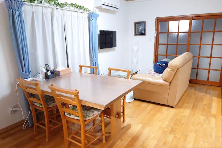 One house rental,Free airport pick up and drop off