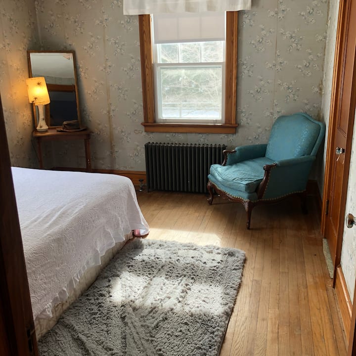 Bedroom #3, Queen Bed