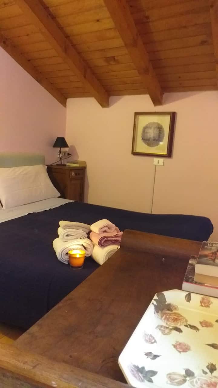 غرفة نوم بحجم كبير 