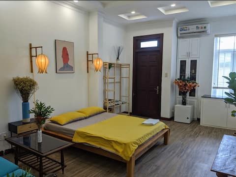 BenThanh 1 Min Walk ❤Center of tourist Area Delux1