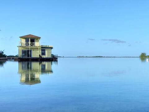 Fresh Creek houseboat, Andros, Bahamas