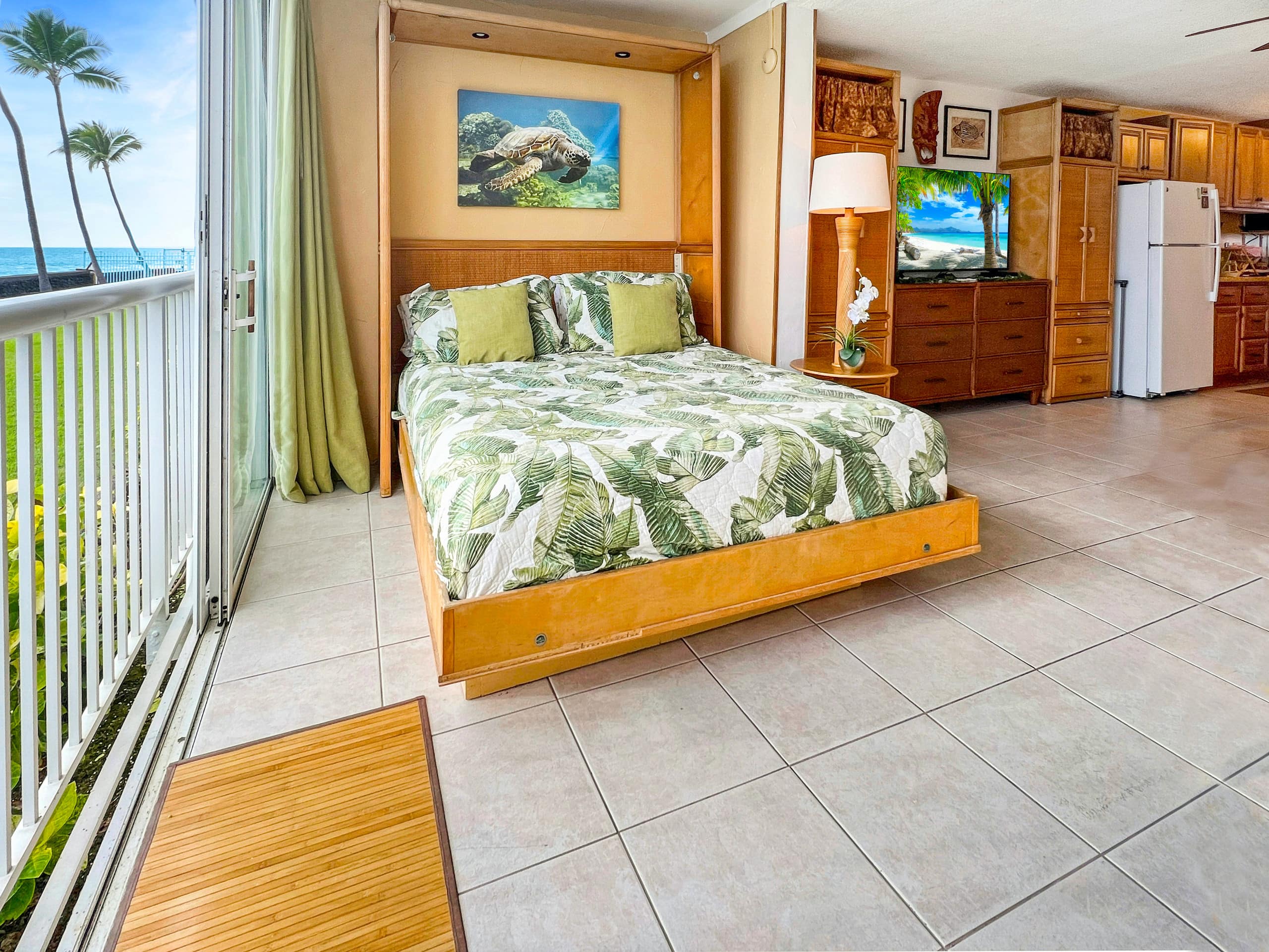 Condo in Kailua-Kona · ★4.77 · Studio · 4 beds · 1 bath - Image 9