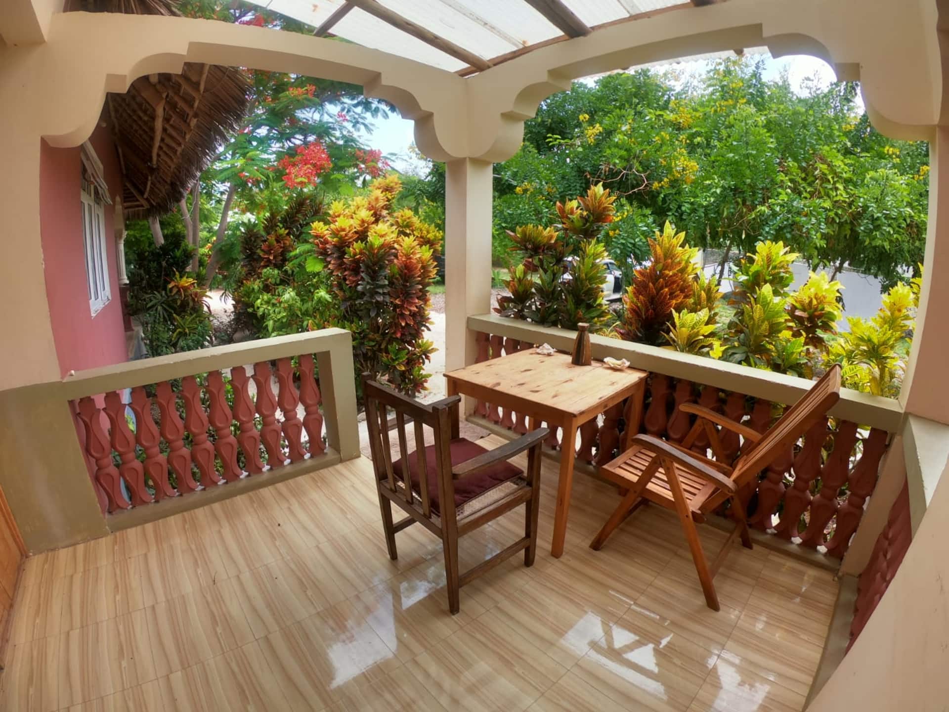 KoMe Beach Garden Cottage two