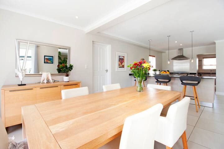 Coastal Chic – Kommetjie Cape Town gallery image 2