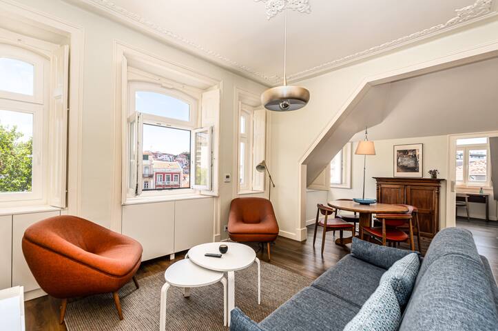 Deluxe 2 Bedrooms Apartment Penthouse- 6pax-100m2 gallery image 2