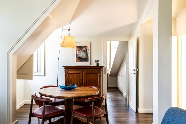 Deluxe 2 Bedrooms Apartment Penthouse- 6pax-100m2 gallery image 3