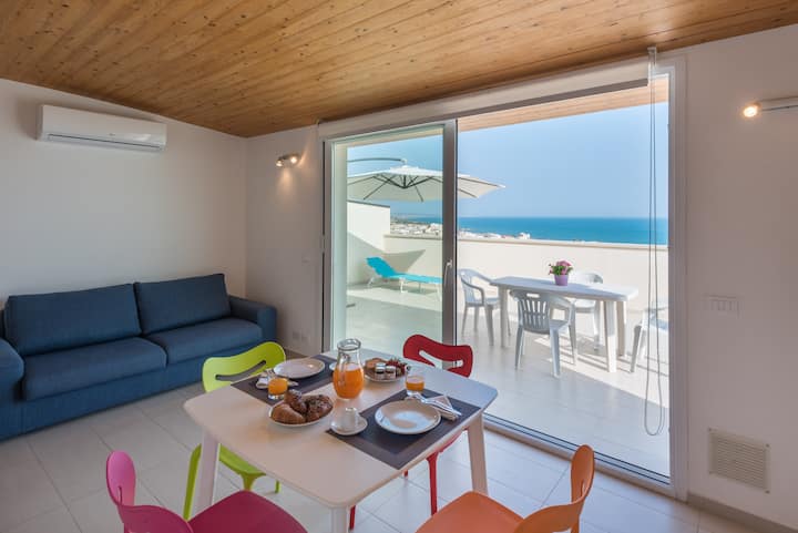 Fantastique Grenier Avec Vue Sur La Mer - Marina di Ragusa