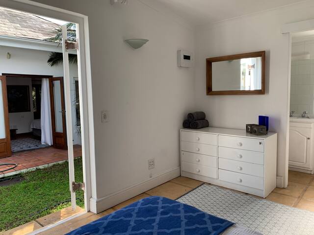 Houghton Hues gallery image 4