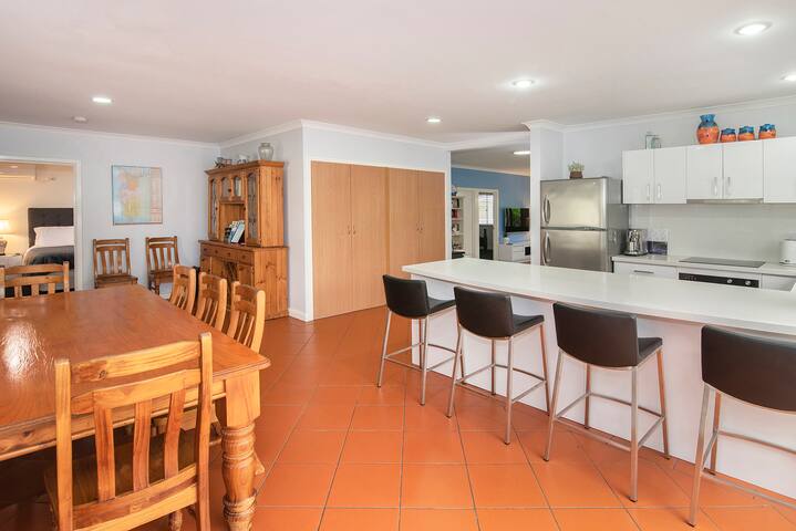 Busselton Holiday home : Min 3 night stay gallery image 4