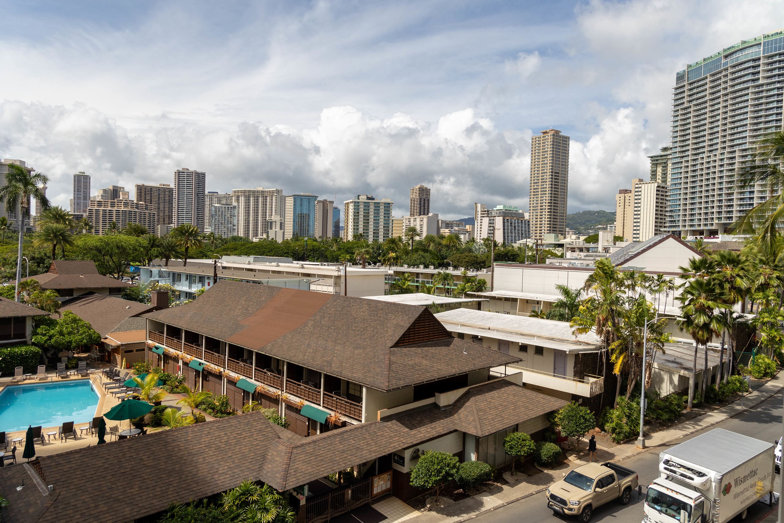 Condo in Honolulu · ★4.89 · 1 bedroom · 1 bed · 1 bath - Image 32