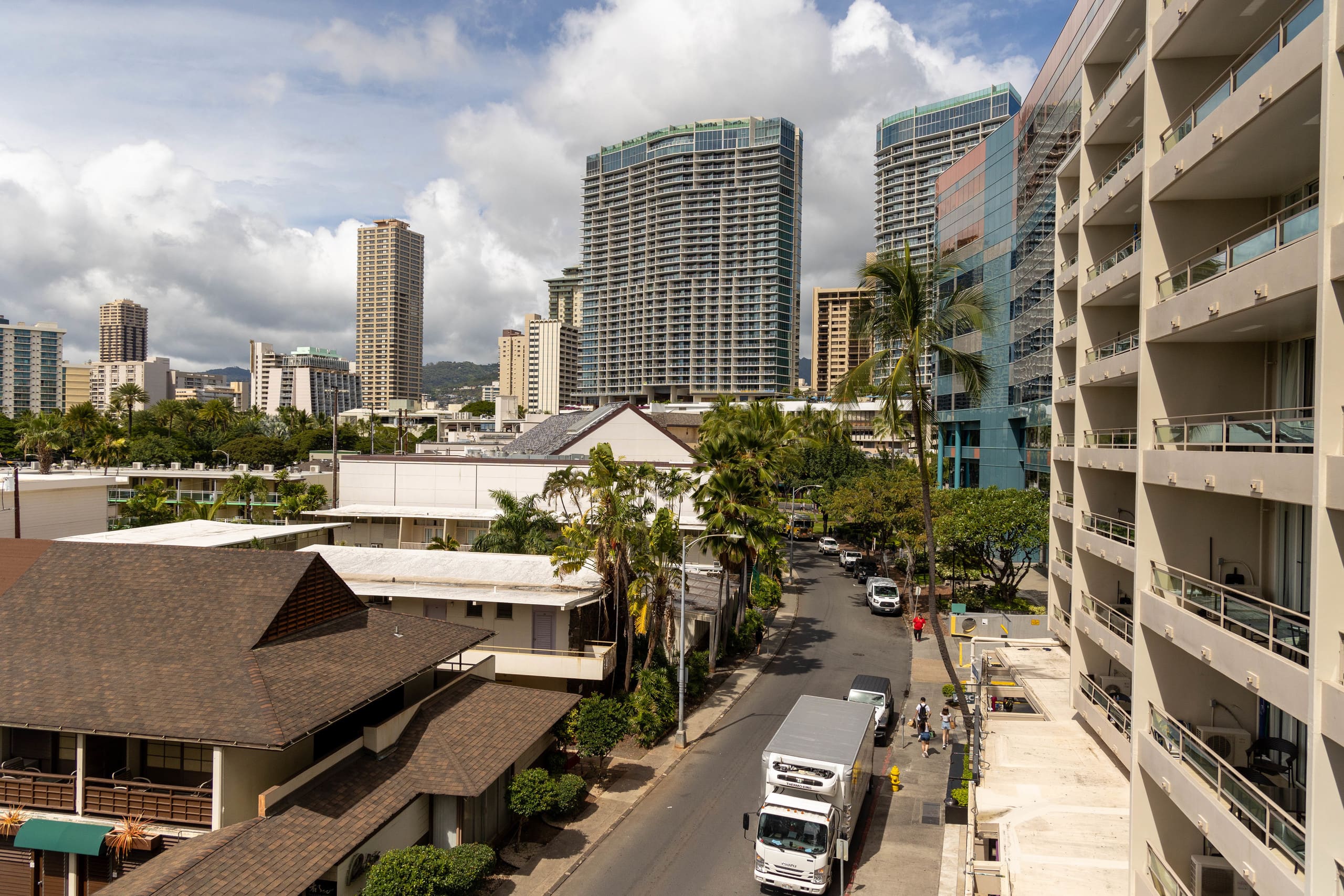 Condo in Honolulu · ★4.89 · 1 bedroom · 1 bed · 1 bath - Image 33